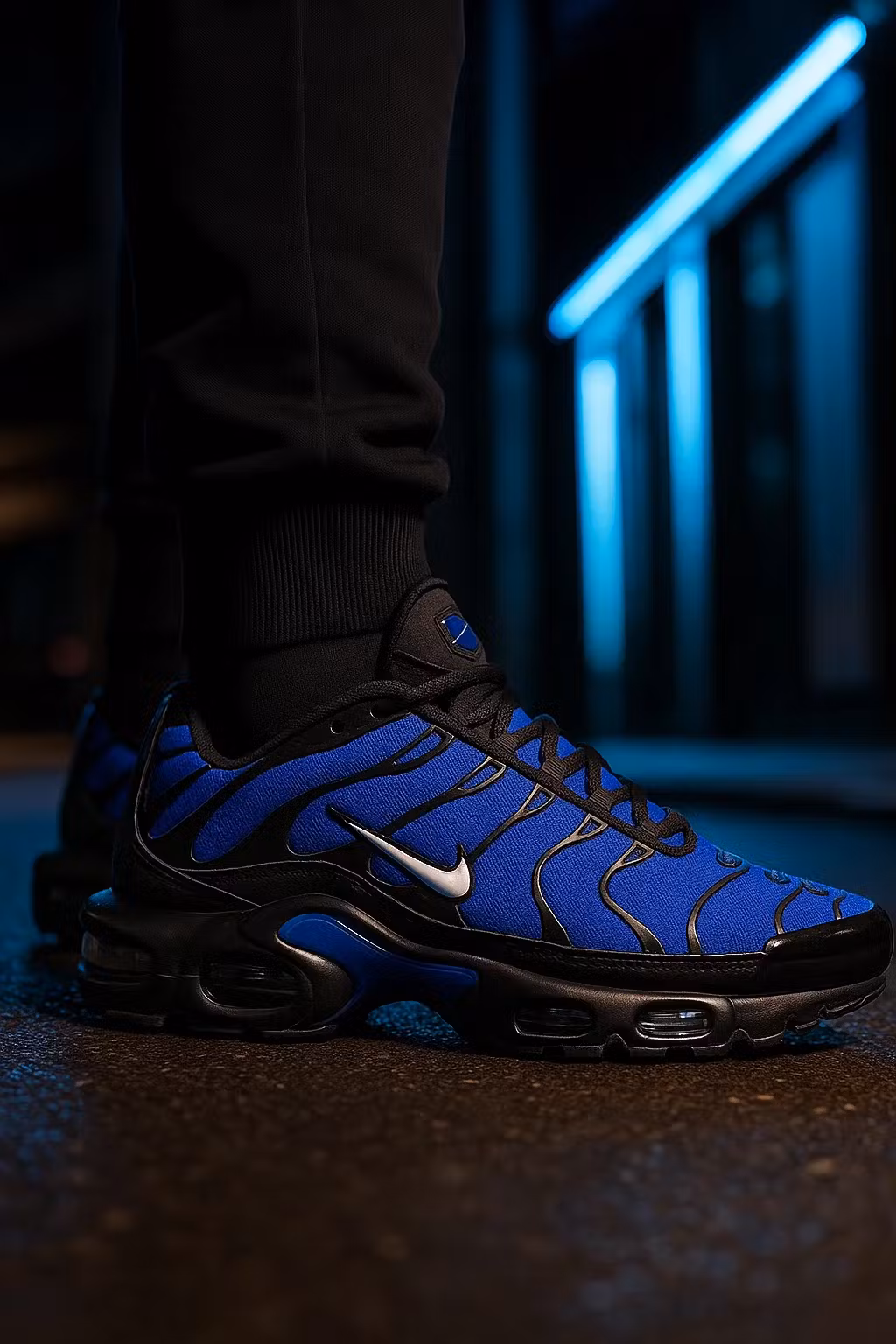 Nike Air Max Plus Premium 'Black Racer Blue' FQ7331-001 Nike Air Max Plus Premium 'Black Racer Blue' FQ7331-001